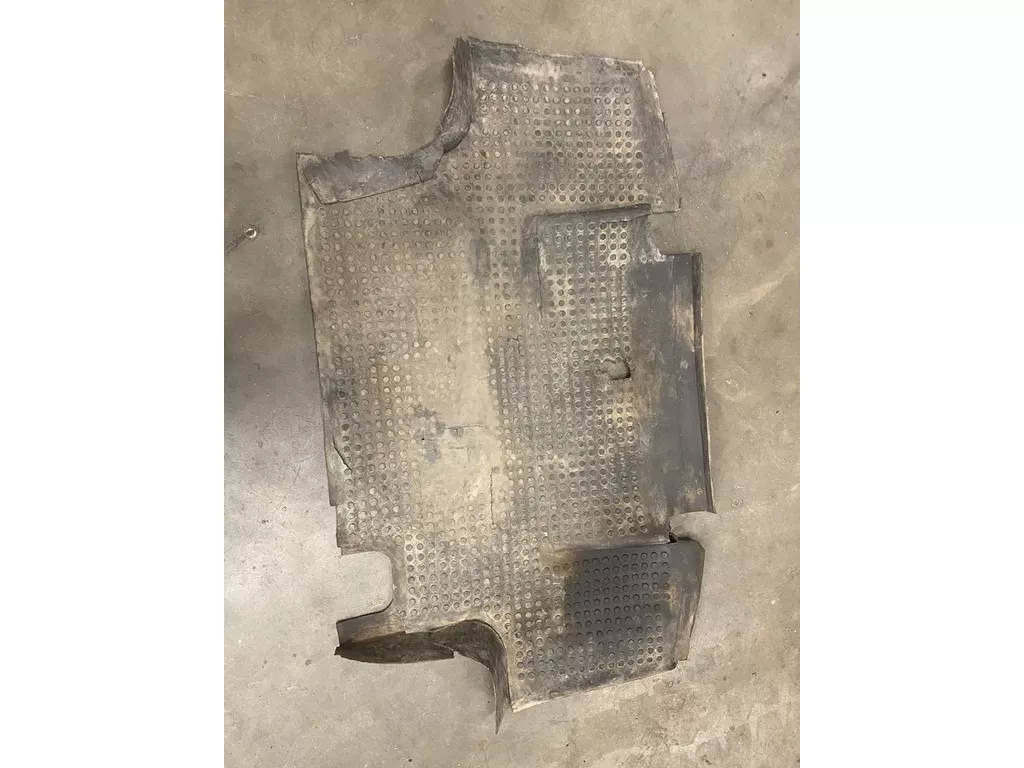 Case IH vloermat van een 856XL met lange poken, met schade, 4 cilinder XL cabinemat, mat