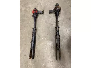 Case IH set hefstangen, hefarmen, trekstangen van een 856XL, passen ook op veel andere modellen, oa: 644, 744, 844-S, 745XL, 845XL