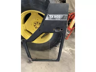 Case IH linker XL cabine deur, schade aan bovenkant