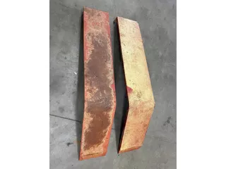 Case IH voorste stukken van achterspatborden XL 4 cil, 745XL, 856XL, 845XL