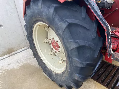 Case International IH 15w x 34 velgen met Michelin 18.4-34, 18.4R34 banden