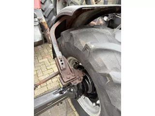 Case IH voorspatbordsteunen van een Maxxum 51 serie, 5120, 5130, 5140, 5150