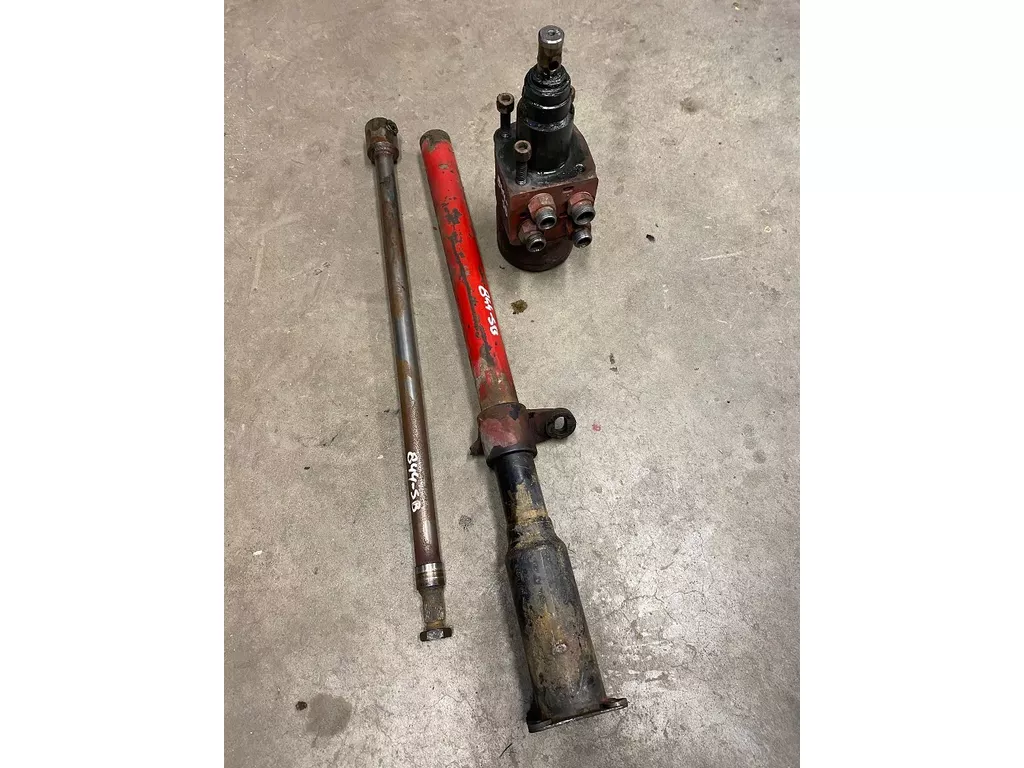 International orbitrol van een 844-SB, hydraulische besturing, stuurbekrachting 44 serie