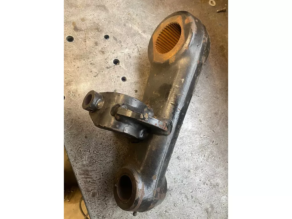 Case IH linker bovenste hefarm van een 845XL met voorbereiding voor extra hef cilinder