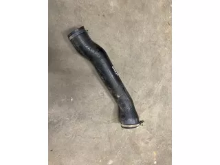 Case IH luchtinlaat slang van een 856XL, 4 cilinder turbo motor 239TT