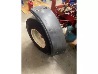 International voorspatbordsteunen 2wd, 845XL