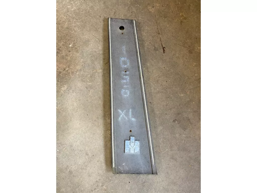 International kunststof zijpaneel cabine links XL cabine IHC