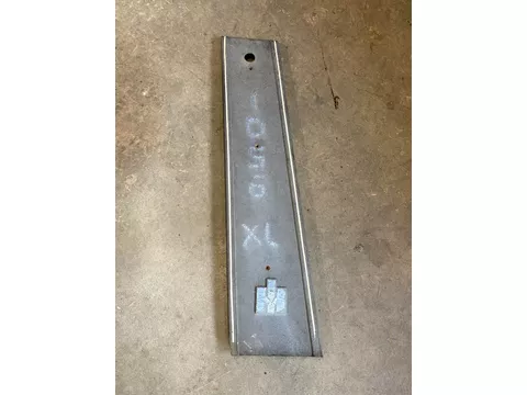 International kunststof zijpaneel cabine links XL cabine IHC