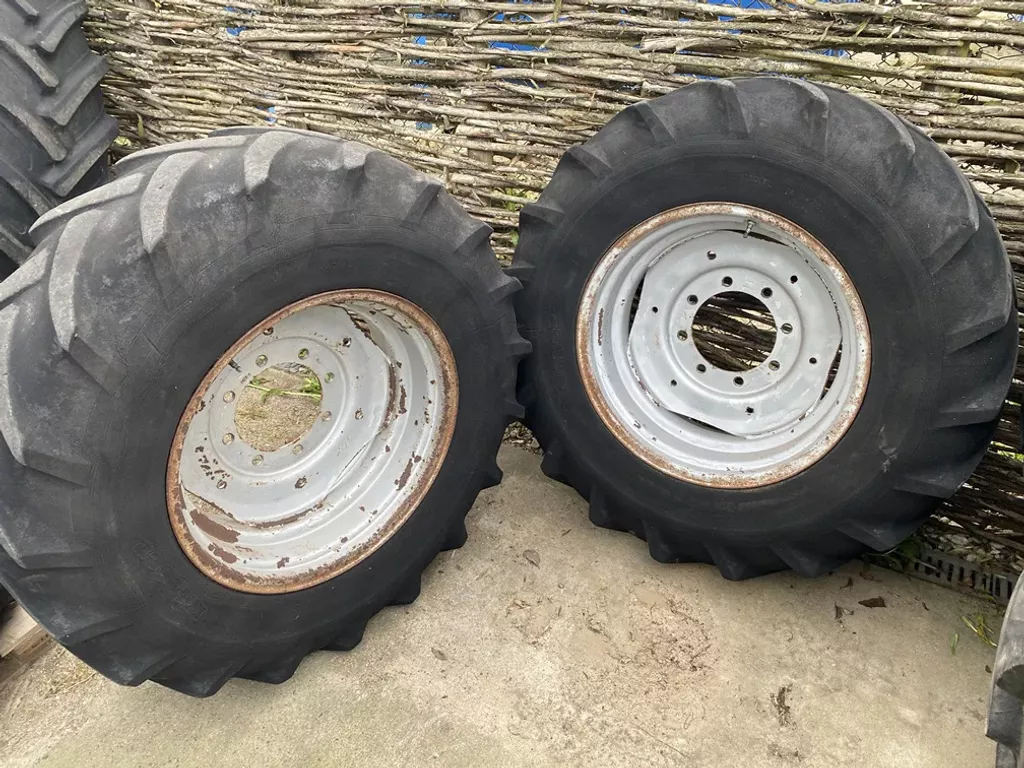 Case IH 12w x 26 originele vaste velg van 956XL / 1056XL met 40km/u bak