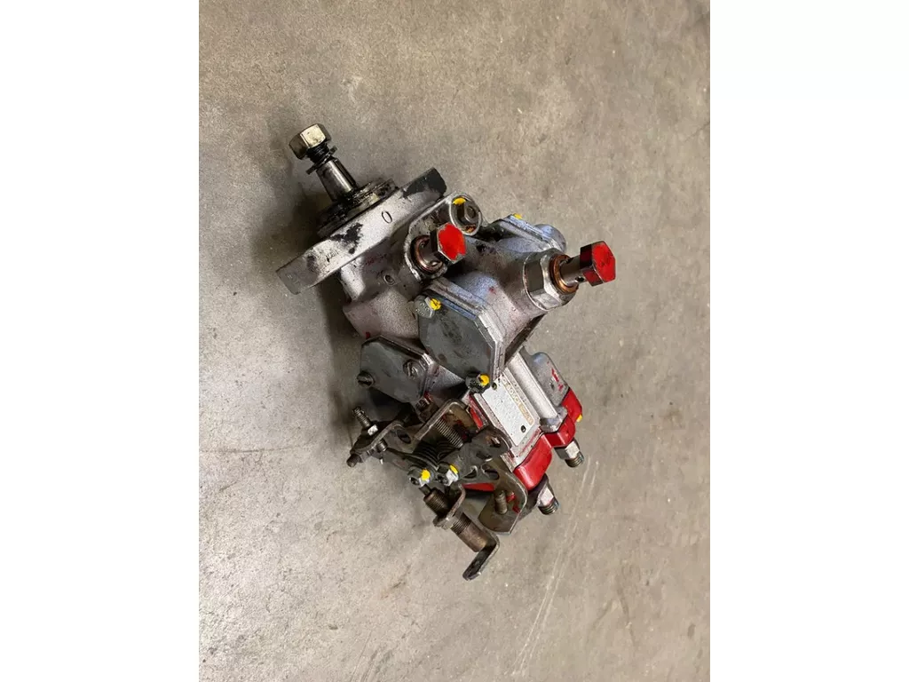 International Bosch brandstofpomp VA van een 845XL