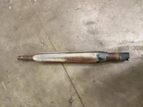 International uitlaat van een 844, staat geen merk in