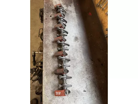 International tuimelaar as van een IHC 6 cilinder motor 358