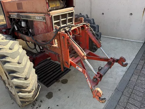 International universele fronthef, zit nu op een 956XL