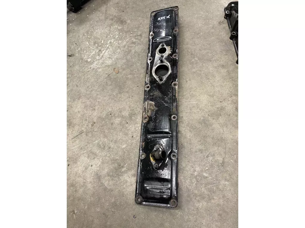 Case IH zijdeksel motor, nokkenasdeksel van een 1455XL met turbo olie retour