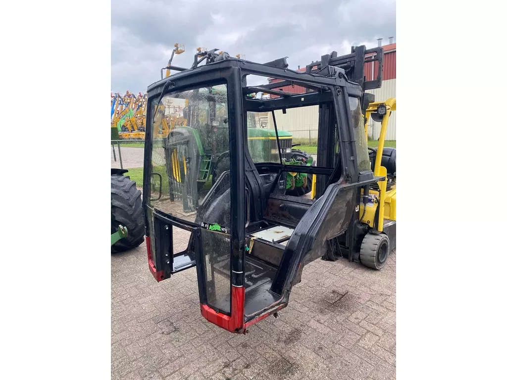 Case IH kaal cabine frame van een Engels model, 4 cilinder XL
