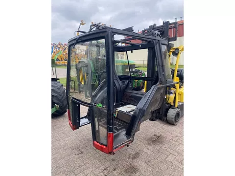 Case IH kaal cabine frame van een Engels model, 4 cilinder XL