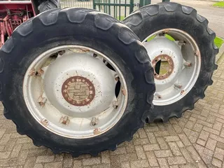 Case IH 15w x 38 velgen verstelbaar ZF 8 gaats steek, 221/275/8