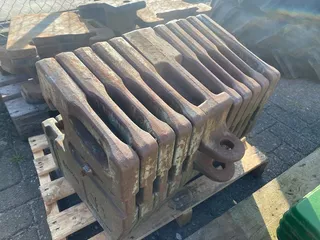 New Holland set frontgewichten 10x 40kg met middengewicht, New Holland/Ford