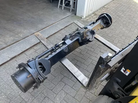 Case IH vooras van een 956XL, ZF APL345