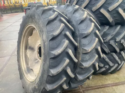 Case IH 15w x 38 verstelbare velgen van een 956XL/1056XL met zeer goede 460/85R38, 18.4-38 Maxam banden