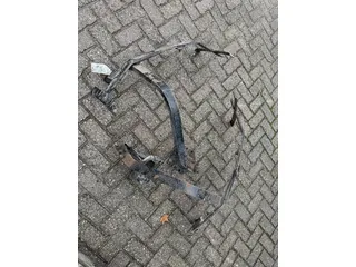 Case IH voorspatbordsteunen, spatbordbeugels, voorspatborden van een MX135
