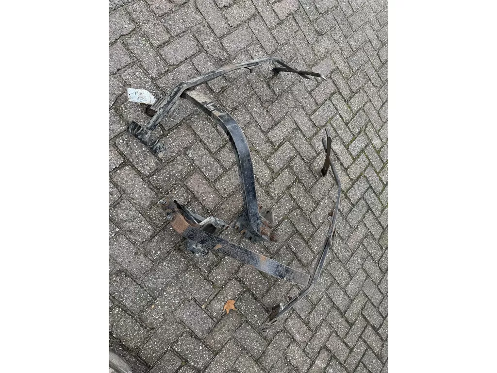 Case IH voorspatbordsteunen, spatbordbeugels, voorspatborden van een MX135