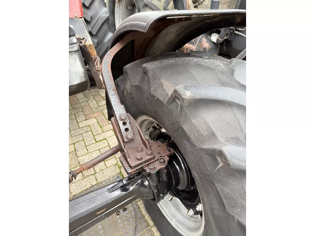 Case IH voorspatbordsteunen van een Maxxum 51 serie, 5120, 5130, 5140, 5150